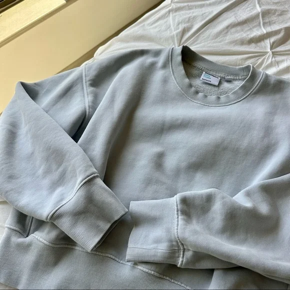 Aritzia TNA Cozy Fleece Boyfriend Boxy Cropped Sweatshirt in Mirror Blue - Picture 5 of 8